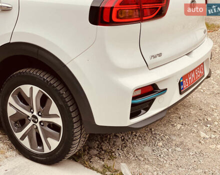 Белый Киа Niro, объемом двигателя 0 л и пробегом 164 тыс. км за 17750 $, фото 26 на Automoto.ua