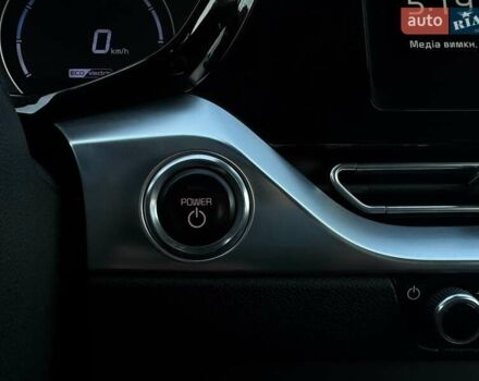Білий Кіа Niro, об'ємом двигуна 0 л та пробігом 59 тис. км за 23800 $, фото 41 на Automoto.ua