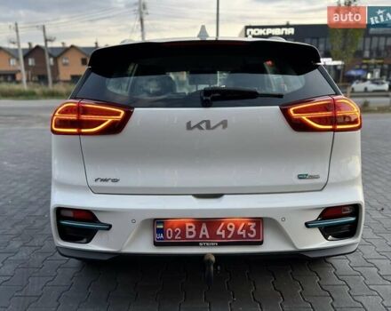 Білий Кіа Niro, об'ємом двигуна 0 л та пробігом 114 тис. км за 18880 $, фото 10 на Automoto.ua