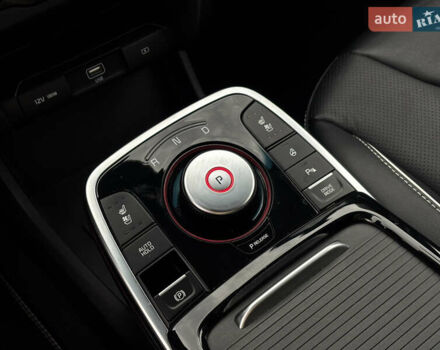 Белый Киа Niro, объемом двигателя 0 л и пробегом 48 тыс. км за 24350 $, фото 27 на Automoto.ua