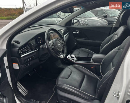 Белый Киа Niro, объемом двигателя 0 л и пробегом 48 тыс. км за 24350 $, фото 16 на Automoto.ua