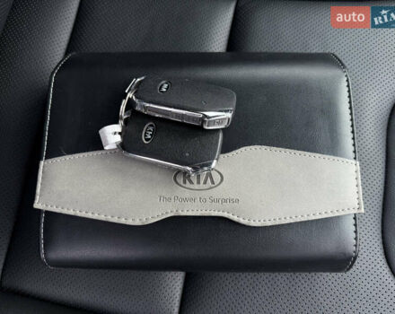 Белый Киа Niro, объемом двигателя 0 л и пробегом 54 тыс. км за 24700 $, фото 107 на Automoto.ua