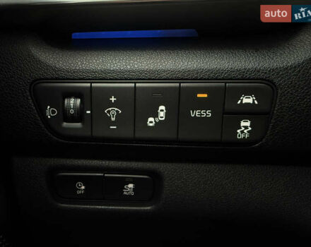 Белый Киа Niro, объемом двигателя 0 л и пробегом 54 тыс. км за 24700 $, фото 44 на Automoto.ua