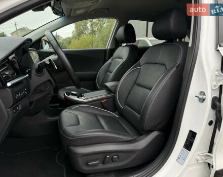 Белый Киа Niro, объемом двигателя 0 л и пробегом 54 тыс. км за 24700 $, фото 41 на Automoto.ua