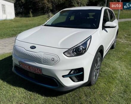 Белый Киа Niro, объемом двигателя 0 л и пробегом 95 тыс. км за 16500 $, фото 25 на Automoto.ua