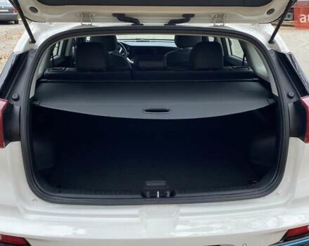 Белый Киа Niro, объемом двигателя 0 л и пробегом 63 тыс. км за 22500 $, фото 36 на Automoto.ua