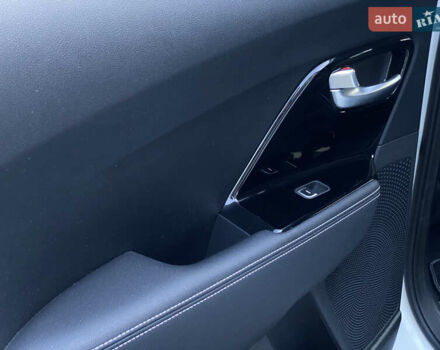 Білий Кіа Niro, об'ємом двигуна 0 л та пробігом 68 тис. км за 20750 $, фото 34 на Automoto.ua