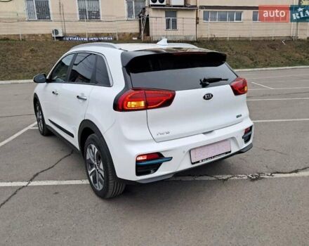 Белый Киа Niro, объемом двигателя 0 л и пробегом 90 тыс. км за 20850 $, фото 9 на Automoto.ua