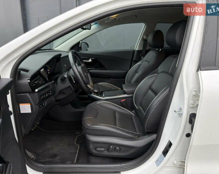 Белый Киа Niro, объемом двигателя 0 л и пробегом 51 тыс. км за 24200 $, фото 14 на Automoto.ua