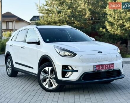 Белый Киа Niro, объемом двигателя 0 л и пробегом 135 тыс. км за 19350 $, фото 1 на Automoto.ua
