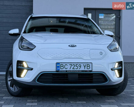 Белый Киа Niro, объемом двигателя 0 л и пробегом 80 тыс. км за 17800 $, фото 17 на Automoto.ua
