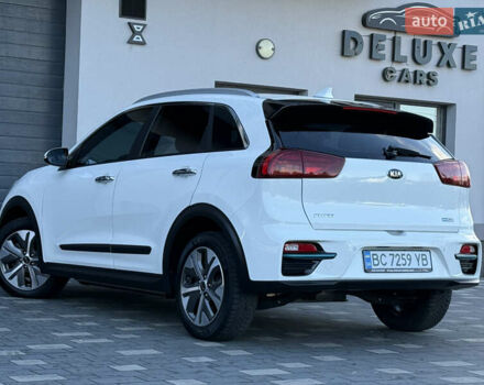 Белый Киа Niro, объемом двигателя 0 л и пробегом 80 тыс. км за 17800 $, фото 25 на Automoto.ua