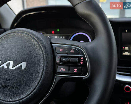 Белый Киа Niro, объемом двигателя 0 л и пробегом 113 тыс. км за 17800 $, фото 59 на Automoto.ua