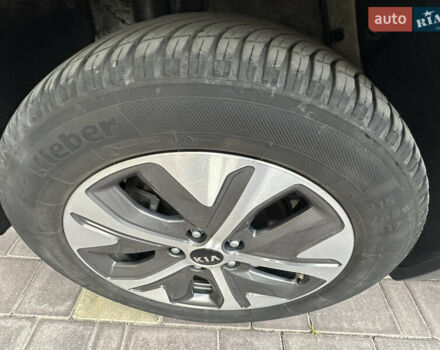 Белый Киа Niro, объемом двигателя 0 л и пробегом 122 тыс. км за 17999 $, фото 47 на Automoto.ua