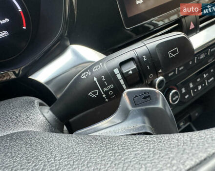 Белый Киа Niro, объемом двигателя 0 л и пробегом 122 тыс. км за 17999 $, фото 49 на Automoto.ua