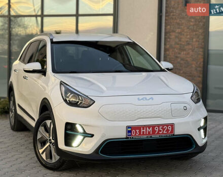 Белый Киа Niro, объемом двигателя 0 л и пробегом 113 тыс. км за 17800 $, фото 6 на Automoto.ua
