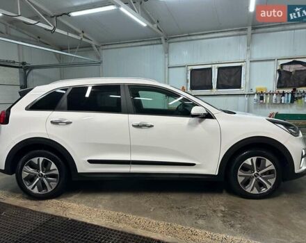 Белый Киа Niro, объемом двигателя 0 л и пробегом 38 тыс. км за 24700 $, фото 31 на Automoto.ua