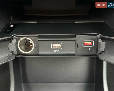 Белый Киа Niro, объемом двигателя 0 л и пробегом 54 тыс. км за 24700 $, фото 73 на Automoto.ua