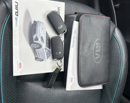 Білий Кіа Niro, об'ємом двигуна 0 л та пробігом 52 тис. км за 20500 $, фото 6 на Automoto.ua
