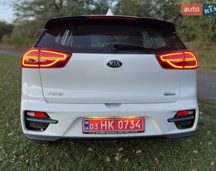 Белый Киа Niro, объемом двигателя 0 л и пробегом 95 тыс. км за 16500 $, фото 8 на Automoto.ua