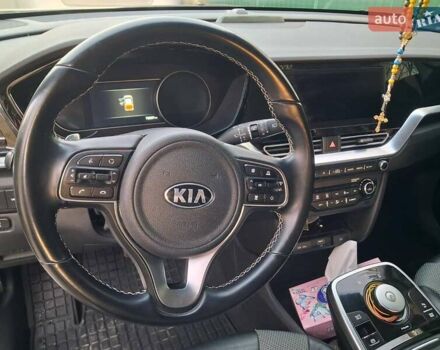 Белый Киа Niro, объемом двигателя 0 л и пробегом 78 тыс. км за 20400 $, фото 9 на Automoto.ua