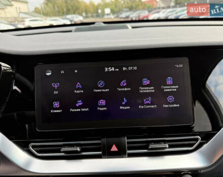 Білий Кіа Niro, об'ємом двигуна 0 л та пробігом 82 тис. км за 23266 $, фото 66 на Automoto.ua