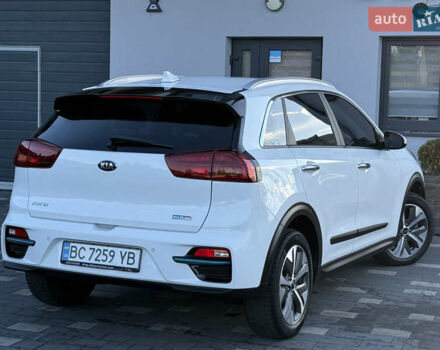 Белый Киа Niro, объемом двигателя 0 л и пробегом 80 тыс. км за 17800 $, фото 27 на Automoto.ua