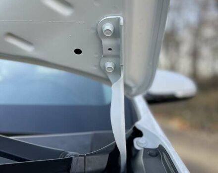 Белый Киа Niro, объемом двигателя 0 л и пробегом 96 тыс. км за 16800 $, фото 32 на Automoto.ua