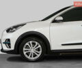 Киа Niro 2021 в Киеве на Automoto.ua Белый Киа Niro, объемом двигателя 0 л и пробегом 52 тыс. км за 18200 $, фото 4 на Automoto.ua