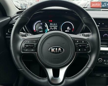Белый Киа Niro, объемом двигателя 0 л и пробегом 56 тыс. км за 23400 $, фото 35 на Automoto.ua