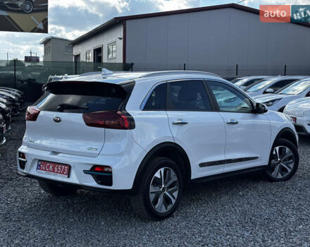 Белый Киа Niro, объемом двигателя 0 л и пробегом 53 тыс. км за 19999 $, фото 7 на Automoto.ua