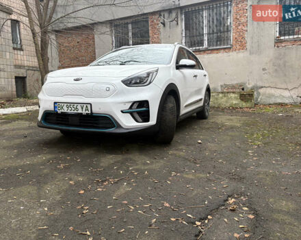 Білий Кіа Niro, об'ємом двигуна 0 л та пробігом 52 тис. км за 20500 $, фото 22 на Automoto.ua
