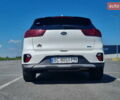 Білий Кіа Niro, об'ємом двигуна 1.6 л та пробігом 40 тис. км за 26000 $, фото 8 на Automoto.ua