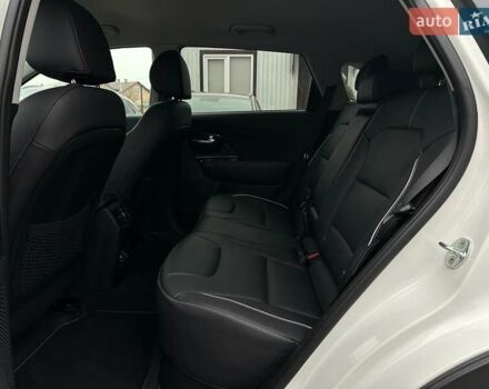 Белый Киа Niro, объемом двигателя 0 л и пробегом 38 тыс. км за 24700 $, фото 89 на Automoto.ua