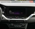 Білий Кіа Niro, об'ємом двигуна 0 л та пробігом 115 тис. км за 17700 $, фото 14 на Automoto.ua