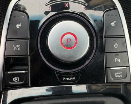 Білий Кіа Niro, об'ємом двигуна 0 л та пробігом 52 тис. км за 20500 $, фото 5 на Automoto.ua