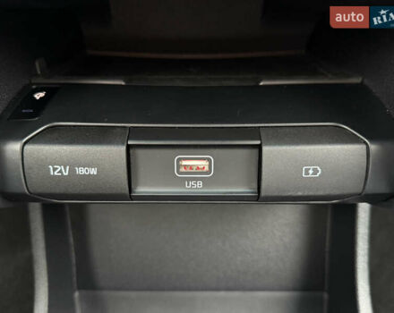 Белый Киа Niro, объемом двигателя 0 л и пробегом 54 тыс. км за 24700 $, фото 72 на Automoto.ua