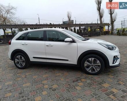 Белый Киа Niro, объемом двигателя 0 л и пробегом 34 тыс. км за 19999 $, фото 14 на Automoto.ua