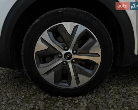 Белый Киа Niro, объемом двигателя 0 л и пробегом 59 тыс. км за 22800 $, фото 18 на Automoto.ua