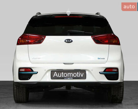 Киа Niro 2021 в Киеве на Automoto.ua Белый Киа Niro, объемом двигателя 0 л и пробегом 52 тыс. км за 18200 $, фото 7 на Automoto.ua