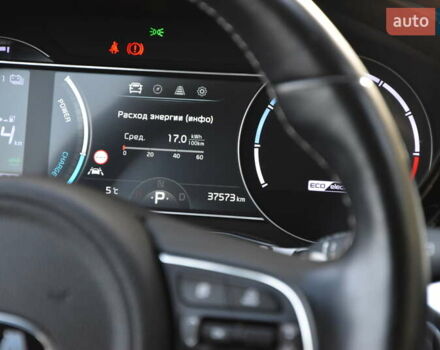 Белый Киа Niro, объемом двигателя 0 л и пробегом 37 тыс. км за 24890 $, фото 24 на Automoto.ua
