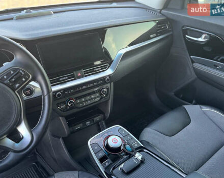 Белый Киа Niro, объемом двигателя 0 л и пробегом 105 тыс. км за 20802 $, фото 14 на Automoto.ua