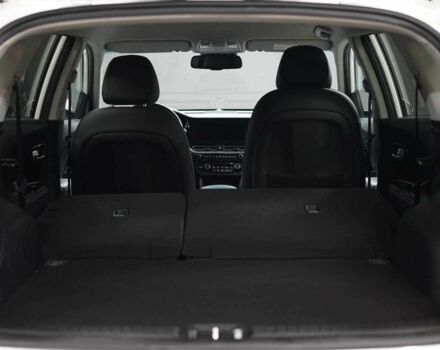 Белый Киа Niro, объемом двигателя 0 л и пробегом 53 тыс. км за 16100 $, фото 21 на Automoto.ua