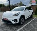 Білий Кіа Niro, об'ємом двигуна 0 л та пробігом 114 тис. км за 18300 $, фото 7 на Automoto.ua
