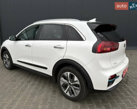 Белый Киа Niro, объемом двигателя 0 л и пробегом 51 тыс. км за 24200 $, фото 89 на Automoto.ua