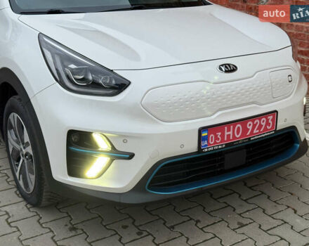 Білий Кіа Niro, об'ємом двигуна 0 л та пробігом 118 тис. км за 20500 $, фото 12 на Automoto.ua