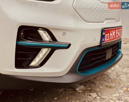 Белый Киа Niro, объемом двигателя 0 л и пробегом 164 тыс. км за 17750 $, фото 7 на Automoto.ua