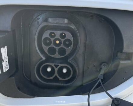 Белый Киа Niro, объемом двигателя 0 л и пробегом 96 тыс. км за 16800 $, фото 63 на Automoto.ua