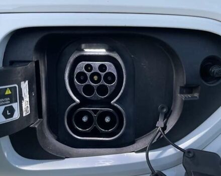 Белый Киа Niro, объемом двигателя 0 л и пробегом 95 тыс. км за 16500 $, фото 67 на Automoto.ua