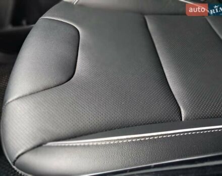Білий Кіа Niro, об'ємом двигуна 0 л та пробігом 60 тис. км за 22900 $, фото 27 на Automoto.ua